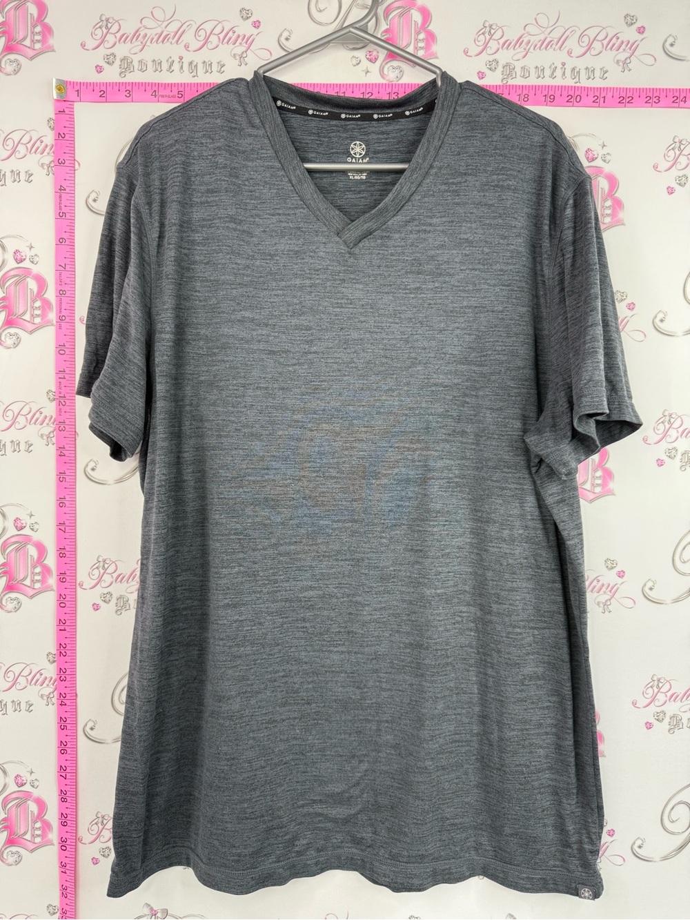 GAIAM shirt tee stretchy soft Heather Gray V-Neck Shirt